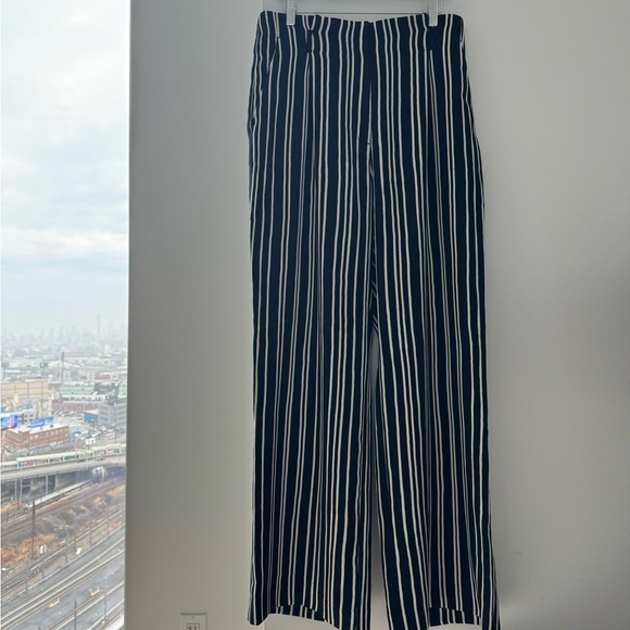 H&M Black/Blue & White Paperbag Pants - Picture 2 of 7